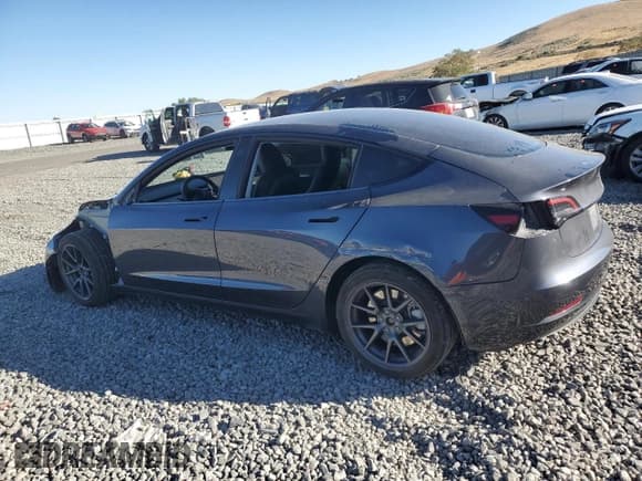 ✅ 2023 Tesla Model 3 • VIN: 5YJ3E1EA0PF681620 • Лот: 81443645. Опубликован ранее на Copart с пробегом 51 926 миль. Бесплатный доступ к архиву аукционных продаж из США и подробный отчёт об истории автомобиля на DreamBid. Изображение 2.