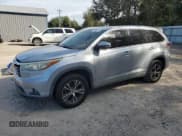 ✅ 2016 Toyota Highlander XLE • VIN: 5TDKKRFH4GS128723 • Lot: 90990245. Listed on Copart with 162,136 mi. Free auction sales archive from the USA and detailed vehicle history report at DreamBid. Image 1.