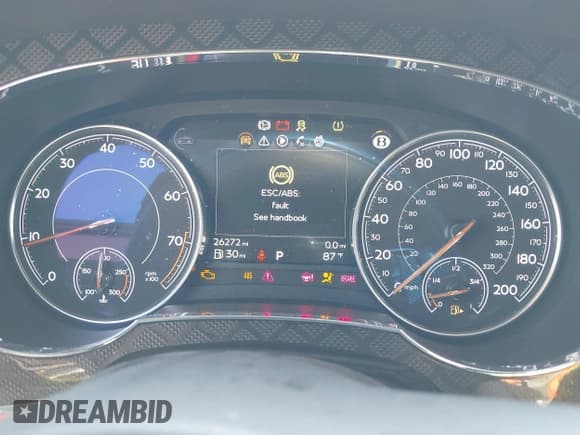 ✅ 2020 Bentley Bentayga V8 • VIN: SJAAM2ZV9LC029682 • Lot: 42847690. Wystawiony na IAAI z przebiegiem 26 272 mil. Bezpłatny archiwum sprzedaży aukcyjnych z USA i szczegółowy raport historii pojazdu na DreamBid. Zdjęcie 7.