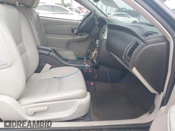 ✅ 2006 Chevrolet Monte Carlo LTZ • VIN: 2G1WN161969410045 • Лот: 42610237. Опубликован ранее на IAAI с пробегом 175 236 миль. Бесплатный доступ к архиву аукционных продаж из США и подробный отчёт об истории автомобиля на DreamBid. Изображение 5.