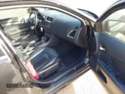 ✅ 2013 Dodge Avenger SXT • VIN: 1C3CDZCG3DN746700 • Lot: 43557236. Wystawiony na IAAI z przebiegiem 176 700 mil. Bezpłatny archiwum sprzedaży aukcyjnych z USA i szczegółowy raport historii pojazdu na DreamBid. Zdjęcie 5.