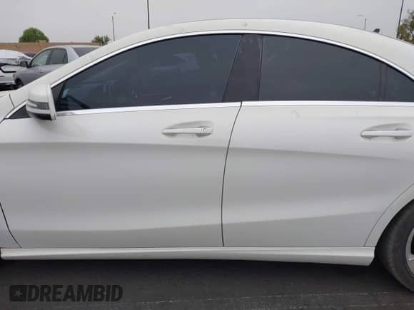 2015 Mercedes-Benz CLA 250 с VIN WDDSJ4EB0FN284688, выставлен на аукционе IAAI как лот 42378902 с пробегом 90 600 миль миль и . История ставок и продаж доступна на DreamBid. Изображение 15.