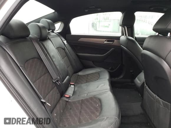 ✅ 2018 Hyundai Sonata Limited • VIN: 5NPE34AF5JH628227 • Lot: 70349982. Listed on Copart with 73,678 mi. Free auction sales archive from the USA and detailed vehicle history report at DreamBid. Image 10.