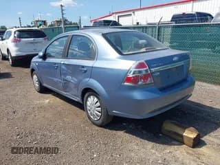 ✅ 2007 Chevrolet Aveo LS • VIN: KL1TD56697B132240 • Lot: 43153832. Wystawiony na IAAI z przebiegiem 92 394 mil. Bezpłatny archiwum sprzedaży aukcyjnych z USA i szczegółowy raport historii pojazdu na DreamBid. Zdjęcie 3.