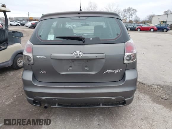 ✅ 2005 Toyota Matrix XR • VIN: 2T1KR32E55C365800 • Лот: 43811217. Опубликован ранее на IAAI с пробегом 200 293 миль. Бесплатный доступ к архиву аукционных продаж из США и подробный отчёт об истории автомобиля на DreamBid. Изображение 14.