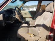 ✅ 1994 Toyota 4Runner • VIN: JT3VN29V8R0028650 • Лот: 75554394. Опубликован ранее на Copart с пробегом 248 139 миль. Бесплатный доступ к архиву аукционных продаж из США и подробный отчёт об истории автомобиля на DreamBid. Изображение 7.