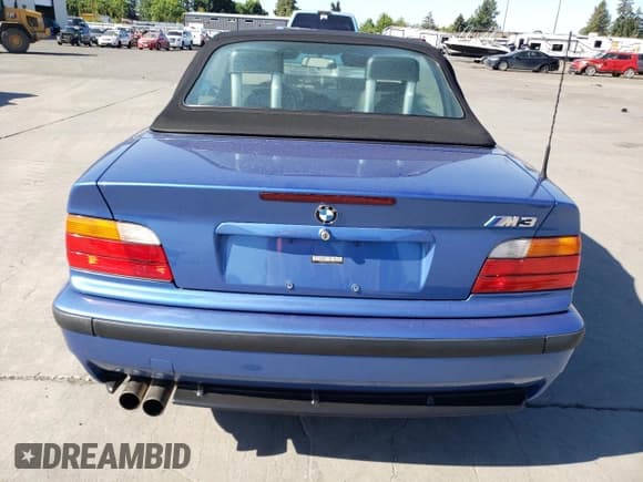✅ 1999 BMW 3 Series M3 • VIN: WBSBK0333XEC41861 • Lot: 65938235. Wystawiony na Copart z przebiegiem 92 402 mil. Bezpłatny archiwum sprzedaży aukcyjnych z USA i szczegółowy raport historii pojazdu na DreamBid. Zdjęcie 6.