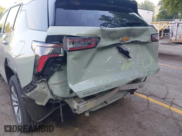 ✅ 2025 Chevrolet Equinox AWD LT • VIN: 3GNAXPEG3SL169845 • Lot: 42981582. Wystawiony na IAAI z przebiegiem 20 388 mil. Bezpłatny archiwum sprzedaży aukcyjnych z USA i szczegółowy raport historii pojazdu na DreamBid. Zdjęcie 6.