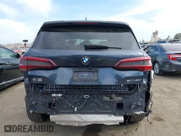 ✅ 2021 BMW X5 sDrive40i • VIN: 5UXCR4C06M9F26786 • Lot: 42254169. Listed on IAAI with 103,213 mi. Free auction sales archive from the USA and detailed vehicle history report at DreamBid. Image 16.