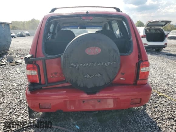 ✅ 2001 Kia Sportage • VIN: KNDJA723615017472 • Lot: 81236735. Listed on Copart with 115,882 mi. Free auction sales archive from the USA and detailed vehicle history report at DreamBid. Image 6.