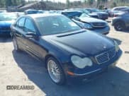✅ 2003 Mercedes-Benz C 320 • VIN: WDBRF84J63F418120 • Lot: 42002135. Wystawiony na IAAI z przebiegiem 157 138 mil. Bezpłatny archiwum sprzedaży aukcyjnych z USA i szczegółowy raport historii pojazdu na DreamBid. Zdjęcie 1.