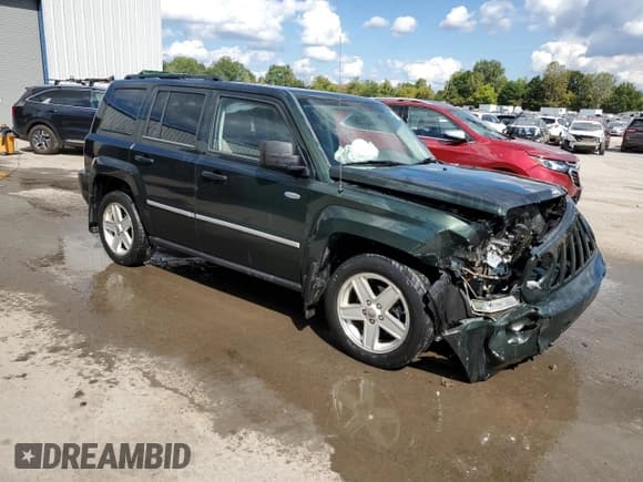 ✅ 2010 Jeep Patriot Latitude • VIN: 1J4NF1GB4AD675355 • Лот: 80356335. Опубликован ранее на Copart с пробегом 130 977 миль. Бесплатный доступ к архиву аукционных продаж из США и подробный отчёт об истории автомобиля на DreamBid. Изображение 4.