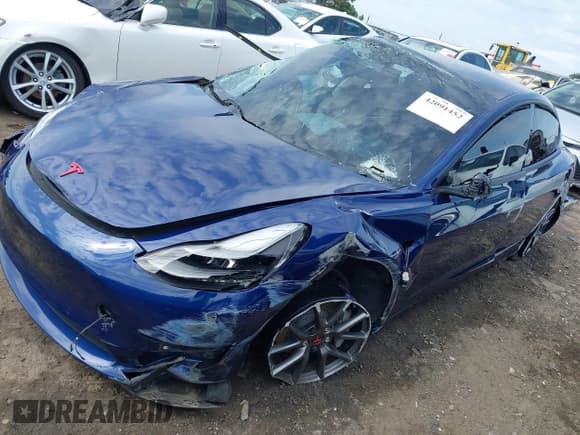 ✅ 2022 Tesla Model 3 Long Range • VIN: 5YJ3E1EB4NF184088 • Lot: 42091452. Wystawiony na IAAI z przebiegiem 55 234 mil. Bezpłatny archiwum sprzedaży aukcyjnych z USA i szczegółowy raport historii pojazdu na DreamBid. Zdjęcie 2.