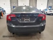 ✅ 2012 Volvo S60 T5 • VIN: YV1622FS2C2129451 • Lot: 92358725. Wystawiony na Copart z przebiegiem 116 601 mil. Bezpłatny archiwum sprzedaży aukcyjnych z USA i szczegółowy raport historii pojazdu na DreamBid. Zdjęcie 6.
