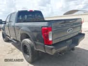 ✅ 2019 Ford F-250 XL • VIN: 1FT7W2BT5KEG38525 • Lot: 43388550. Wystawiony na IAAI z przebiegiem 151 304 mil. Bezpłatny archiwum sprzedaży aukcyjnych z USA i szczegółowy raport historii pojazdu na DreamBid. Zdjęcie 3.