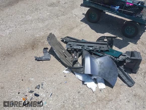 ✅ 2014 Porsche Cayenne • VIN: WP1AA2A21ELA06570 • Lot: 42473298. Wystawiony na IAAI z przebiegiem 61 421 mil. Bezpłatny archiwum sprzedaży aukcyjnych z USA i szczegółowy raport historii pojazdu na DreamBid. Zdjęcie 12.