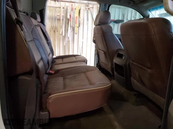 ✅ 2016 Chevrolet Silverado 1500 High Country • VIN: 3GCUKTEC4GG287669 • Lot: 89904475. Listed on Copart with 184,700 mi. Free auction sales archive from the USA and detailed vehicle history report at DreamBid. Image 10.