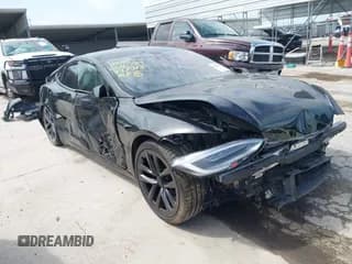 ✅ 2021 Tesla Model S Long Range • VIN: 5YJSA1E53MF437983 • Lot: 42668974. Wystawiony na IAAI z przebiegiem 48 675 mil. Bezpłatny archiwum sprzedaży aukcyjnych z USA i szczegółowy raport historii pojazdu na DreamBid. Zdjęcie 1.