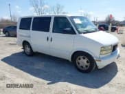 ✅ 2003 GMC Safari • VIN: 1GKDM19X43B504933 • Lot: 41832532. Listed on IAAI with 123,055 mi. Free auction sales archive from the USA and detailed vehicle history report at DreamBid. Image 1.