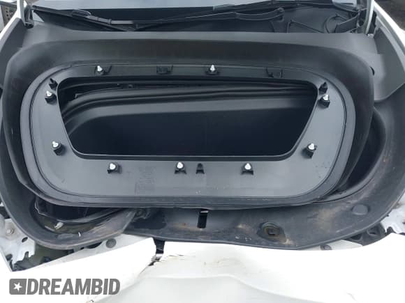 ✅ 2023 Tesla Model Y Long Range • VIN: 7SAYGAEEXPF647352 • Lot: 41955933. Listed on IAAI with Not provided. Free auction sales archive from the USA and detailed vehicle history report at DreamBid. Image 10.