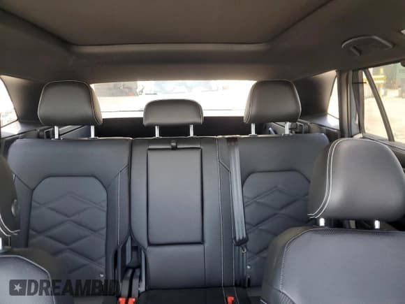 ✅ 2025 Volkswagen Atlas SE • VIN: 1V2KE2CA4SC203130 • Лот: 54195835. Опубликован ранее на Copart с пробегом 20 миль. Бесплатный доступ к архиву аукционных продаж из США и подробный отчёт об истории автомобиля на DreamBid. Изображение 10.