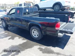 ✅ 2002 Dodge Dakota SLT • VIN: 1B7GL42XX2S526165 • Lot: 42277907. Wystawiony na IAAI z przebiegiem 151 429 mil. Bezpłatny archiwum sprzedaży aukcyjnych z USA i szczegółowy raport historii pojazdu na DreamBid. Zdjęcie 3.