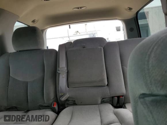 ✅ 2004 GMC Yukon SLE • VIN: 1GKEK13V74J137955 • Лот: 60915455. Опубликован ранее на Copart с пробегом 208 810 миль. Бесплатный доступ к архиву аукционных продаж из США и подробный отчёт об истории автомобиля на DreamBid. Изображение 10.