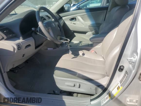 2011 Toyota Camry LE с VIN 4T1BF3EK1BU763073, выставлен на аукционе Copart как лот 85130335 с пробегом 164 741 миль миль и Списание • Salvage title. История ставок и продаж доступна на DreamBid. Изображение 7.