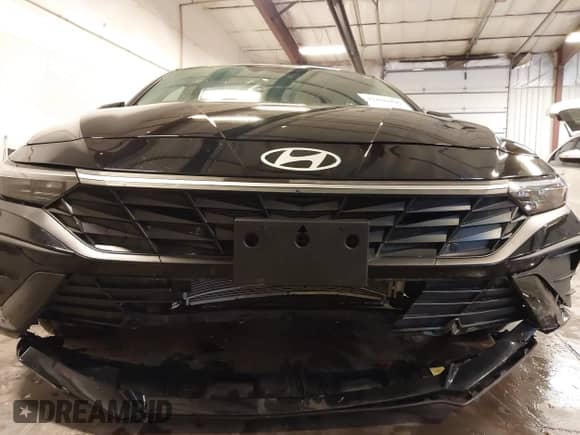 2024 Hyundai Elantra SEL with VIN KMHLM4DG2RU783243, listed as a IAAI auction lot 42840496 with 14,919 mi miles and . Bid and sale history available at DreamBid. Image 6.