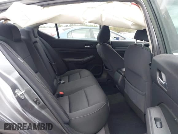 ✅ 2019 Nissan Altima S • VIN: 1N4BL4BV9KC199119 • Lot: 43241373. Listed on IAAI with 95,829 mi. Free auction sales archive from the USA and detailed vehicle history report at DreamBid. Image 8.