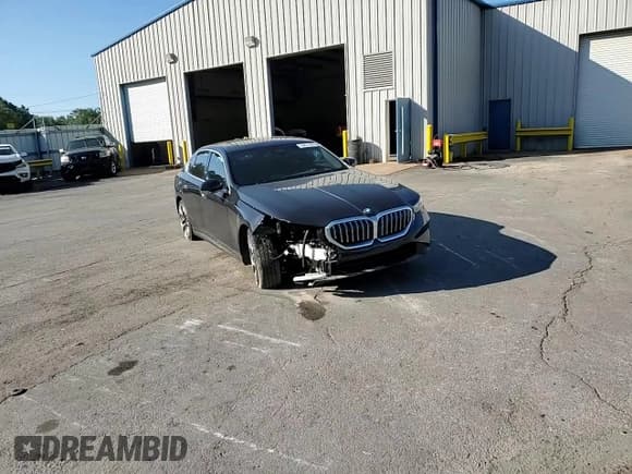 ✅ 2024 BMW 5 Series 530i • VIN: WBA43FJ00RCR87900 • Лот: 74471474. Опубликован ранее на Copart с пробегом 2 422 миль. Бесплатный доступ к архиву аукционных продаж из США и подробный отчёт об истории автомобиля на DreamBid. Изображение 10.