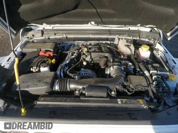 ✅ 2024 Jeep Gladiator Mojave X • VIN: 1C6JJTEGXRL105351 • Lot: 84422724. Listed on Copart with 13,998 mi. Free auction sales archive from the USA and detailed vehicle history report at DreamBid. Image 11.