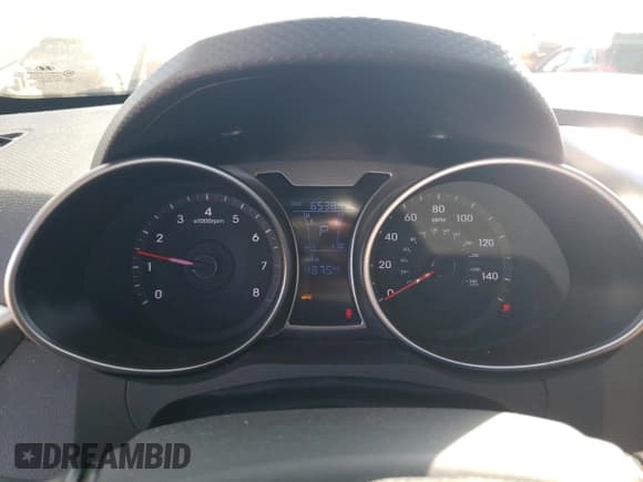 ✅ 2014 Hyundai Veloster • VIN: KMHTC6AD2EU191070 • Lot: 70097094. Wystawiony na Copart z przebiegiem 65 384 mil. Bezpłatny archiwum sprzedaży aukcyjnych z USA i szczegółowy raport historii pojazdu na DreamBid. Zdjęcie 9.