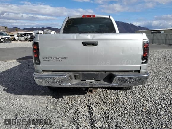 ✅ 2004 Dodge 2500 ST • VIN: 3D7KA28D54G158737 • Lot: 48413295. Wystawiony na Copart z przebiegiem 179 401 mil. Bezpłatny archiwum sprzedaży aukcyjnych z USA i szczegółowy raport historii pojazdu na DreamBid. Zdjęcie 6.