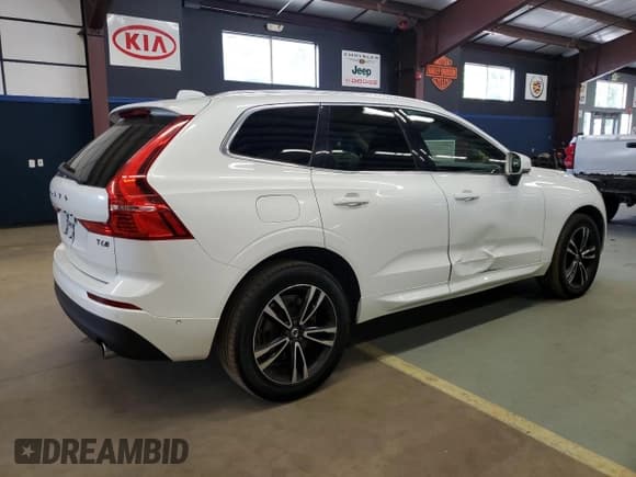 ✅ 2019 Volvo XC60 Momentum • VIN: LYVA22RK4KB188445 • Lot: 60859585. Wystawiony na Copart z przebiegiem 150 208 mil. Bezpłatny archiwum sprzedaży aukcyjnych z USA i szczegółowy raport historii pojazdu na DreamBid. Zdjęcie 3.