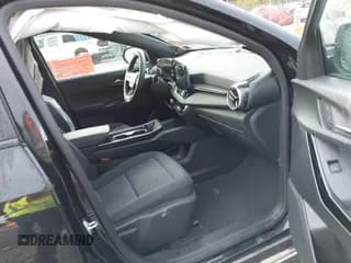 ✅ 2025 Chevrolet Equinox AWD LT • VIN: 3GNAXPEG4SL134585 • Lot: 43278696. Wystawiony na IAAI z przebiegiem 6 080 mil. Bezpłatny archiwum sprzedaży aukcyjnych z USA i szczegółowy raport historii pojazdu na DreamBid. Zdjęcie 5.