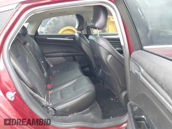 ✅ 2016 Ford Fusion Titanium • VIN: 3FA6P0K92GR186030 • Лот: 43281704. Опубликован ранее на IAAI с пробегом 120 813 миль. Бесплатный доступ к архиву аукционных продаж из США и подробный отчёт об истории автомобиля на DreamBid. Изображение 8.