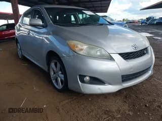 ✅ 2010 Toyota Matrix S • VIN: 2T1LE4EE1AC015236 • Lot: 43751763. Wystawiony na IAAI z przebiegiem Nie podano. Bezpłatny archiwum sprzedaży aukcyjnych z USA i szczegółowy raport historii pojazdu na DreamBid. Zdjęcie 1.