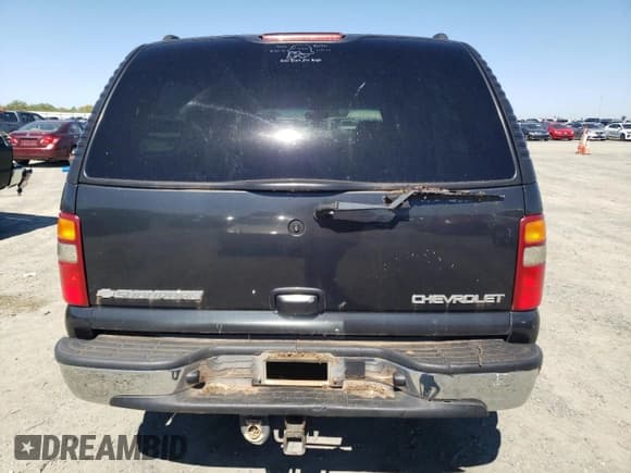 ✅ 2003 Chevrolet Suburban LT • VIN: 3GNFK16T33G308475 • Лот: 46756585. Опубликован ранее на Copart с пробегом 306 202 миль. Бесплатный доступ к архиву аукционных продаж из США и подробный отчёт об истории автомобиля на DreamBid. Изображение 6.