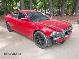 ✅ 2013 Dodge Charger RT Max • VIN: 2C3CDXCT7DH605963 • Lot: 43125439. Wystawiony na IAAI z przebiegiem 163 904 mil. Bezpłatny archiwum sprzedaży aukcyjnych z USA i szczegółowy raport historii pojazdu na DreamBid. Zdjęcie 1.