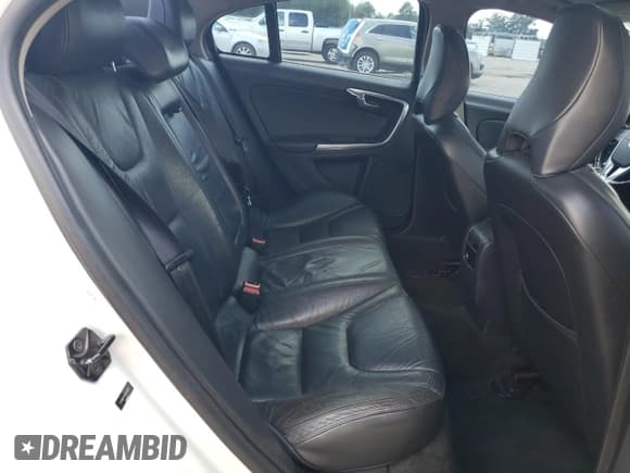 ✅ 2012 Volvo S60 T5 • VIN: YV1622FS7C2144401 • Lot: 62142135. Wystawiony na Copart z przebiegiem 164 939 mil. Bezpłatny archiwum sprzedaży aukcyjnych z USA i szczegółowy raport historii pojazdu na DreamBid. Zdjęcie 10.