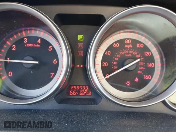 ✅ 2011 Mazda 6 i Touring • VIN: 1YVHZ8CH5B5M08535 • Lot: 43748416. Wystawiony na IAAI z przebiegiem 258 733 mil. Bezpłatny archiwum sprzedaży aukcyjnych z USA i szczegółowy raport historii pojazdu na DreamBid. Zdjęcie 7.