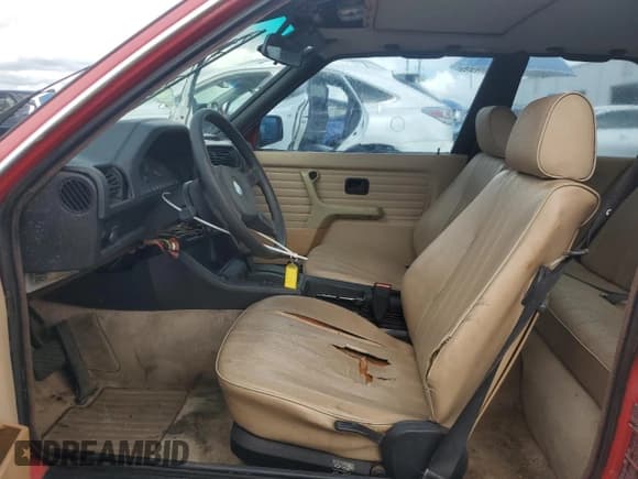 ✅ 1989 BMW 3 Series 325is • VIN: WBAAA230XK4495714 • Lot: 56688675. Listed on Copart with 211,372 mi. Free auction sales archive from the USA and detailed vehicle history report at DreamBid. Image 7.