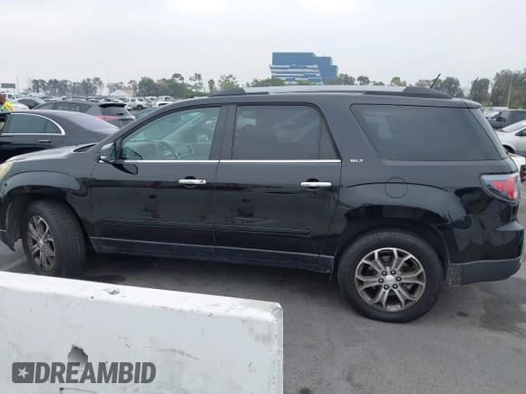 ✅ 2016 GMC Acadia SLT • VIN: 1GKKRRKD2GJ217206 • Lot: 43226180. Listed on IAAI with 118,543 mi. Free auction sales archive from the USA and detailed vehicle history report at DreamBid. Image 14.