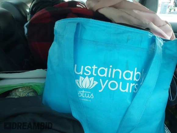 ✅ 2022 Honda Insight Touring • VIN: 19XZE4F90NE013867 • Lot: 43581669. Listed on IAAI with Not provided. Free auction sales archive from the USA and detailed vehicle history report at DreamBid. Image 8.