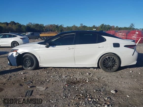 ✅ 2023 Toyota Camry XSE • VIN: 4T1K61AK3PU123397 • Lot: 43480837. Wystawiony na IAAI z przebiegiem 41 223 mil. Bezpłatny archiwum sprzedaży aukcyjnych z USA i szczegółowy raport historii pojazdu na DreamBid. Zdjęcie 14.