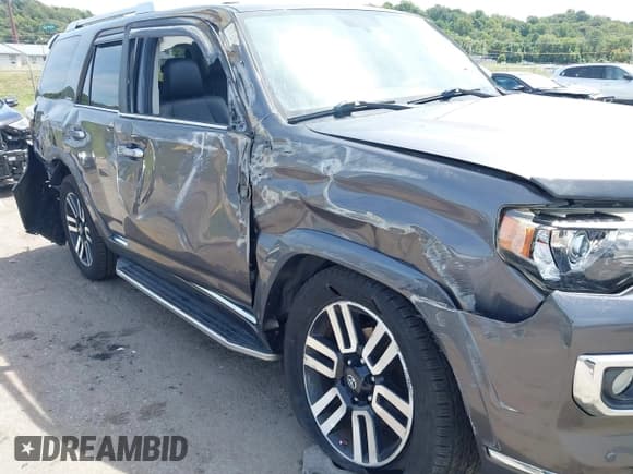 ✅ 2015 Toyota 4Runner Limited • VIN: JTEBU5JR0F5238154 • Лот: 43041342. Опубликован ранее на IAAI с пробегом Не указан. Бесплатный доступ к архиву аукционных продаж из США и подробный отчёт об истории автомобиля на DreamBid. Изображение 6.