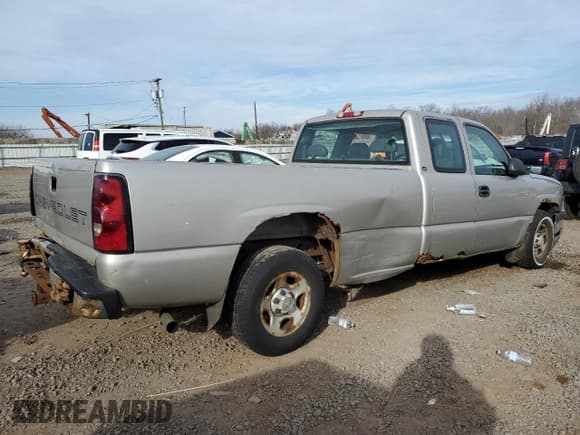 ✅ 2004 Chevrolet Silverado 1500 Work Truck • VIN: 1GCEC19V34E269054 • Лот: 46702815. Опубликован ранее на Copart с пробегом Не указан. Бесплатный доступ к архиву аукционных продаж из США и подробный отчёт об истории автомобиля на DreamBid. Изображение 3.