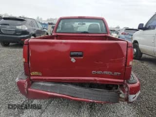 ✅ 1998 Chevrolet S-10 LS • VIN: 1GCCS1449W8119105 • Лот: 85256604. Опубликован ранее на Copart с пробегом 247 411 миль. Бесплатный доступ к архиву аукционных продаж из США и подробный отчёт об истории автомобиля на DreamBid. Изображение 6.