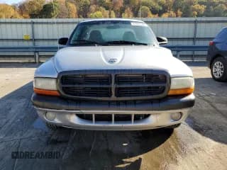 ✅ 2001 Dodge Dakota • VIN: 1B7GL22X21S252382 • Lot: 77377744. Wystawiony na Copart z przebiegiem 119 947 mil. Bezpłatny archiwum sprzedaży aukcyjnych z USA i szczegółowy raport historii pojazdu na DreamBid. Zdjęcie 5.